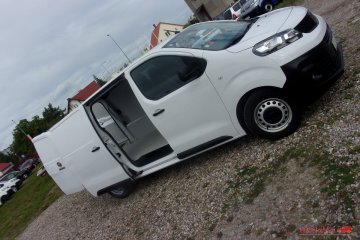 Automat hak navigacja zarejestrowany w PL manetki 38/tyś km kamera