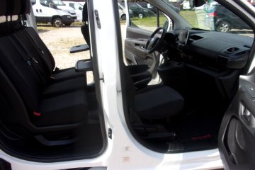 ciężarowy L2 long mixt 5-osób klima navi 44600+vat ściana grodziowa